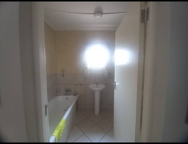 2 BEDROOM FREEHOLD FOR SALE IN CRYSTAL PARK